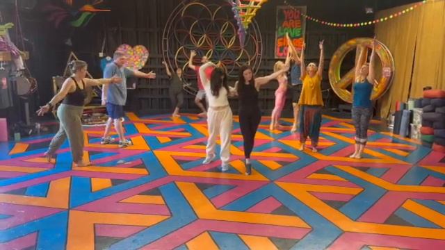 The Dancing Oracle: #25 of 49 (Big Love Yoga Barn) 3/23/23 смотреть онлайн