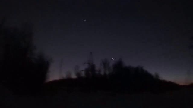 Светящиеся объекты в небе над Лосиным Островом. 12.02.23 смотреть онлайн