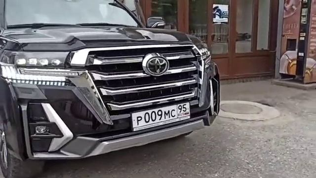 Тюнинг обвес на LC200 Limgene смотреть онлайн