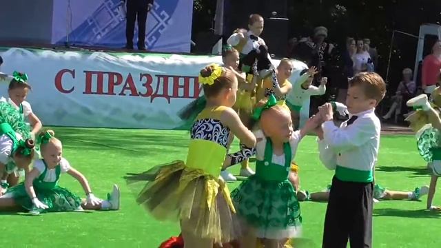 Ансамбль спортивного танца "Благовест" смотреть онлайн