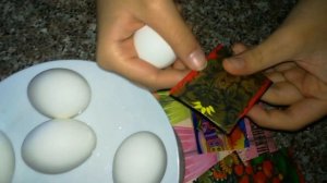 Как наклеить наклейки на яйца. Пасхальные Яйца / Easter Eggs