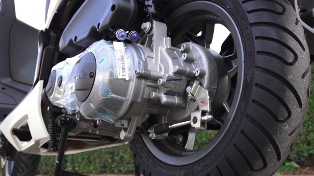 Aprilia SXR 50 2022 Walkaround, All Details смотреть онлайн