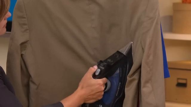 Rowenta Mercedes Benz Fashion Week 1800W Expert Steam Iron with Rick Domeier смотреть онлайн