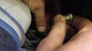 Как самостоятельно заменить габаритные лампы Mercedes W203