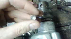Как снять патрон с дрели если не откручивается болт