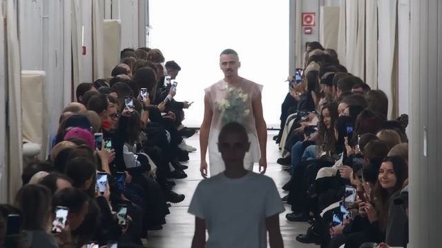 USHATÁVA PAPER STREET RESEARCH SS24 SHOW смотреть онлайн