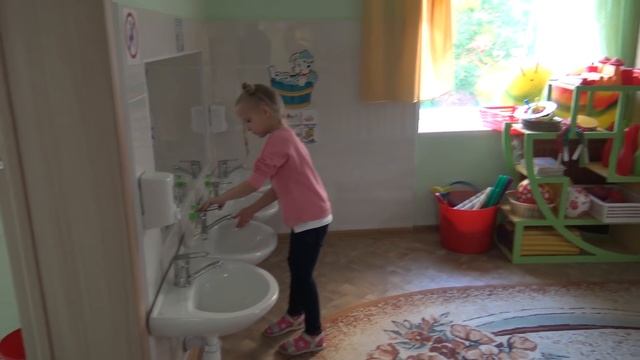 Мой САДИК Вероника идет в Детский Сад смотреть онлайн