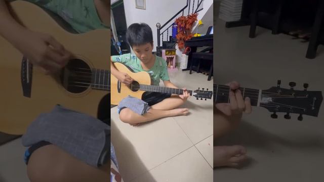 #guitar vỡ lòng ✨️ #Enya X1 PRO смотреть онлайн