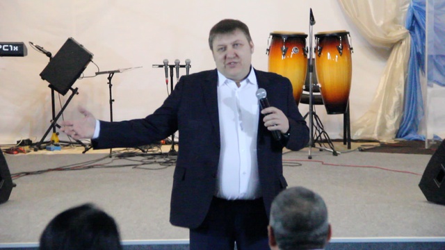 17_января_2016_04_М.Коноплев_приветствие