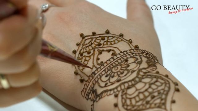 Beautiful Mehndi On Hand From Elena Buyvolyuk
