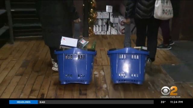 2020 Got You Down? Starting Decorating For Christmas! смотреть онлайн