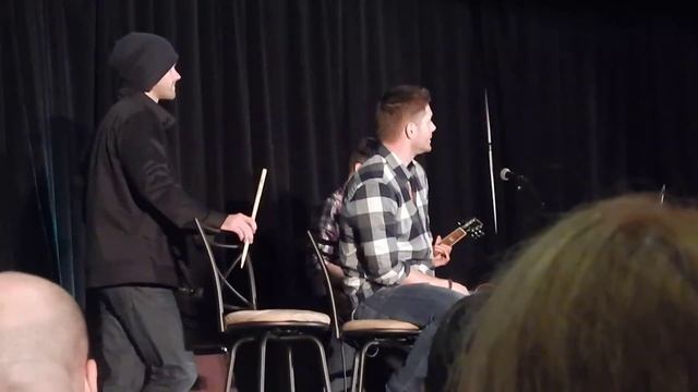 J2 Confronted About The Broken Tambourine and Last Question- Torcon 2015 смотреть онлайн
