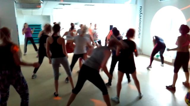 Zumba fitness Надежда Смагулова смотреть онлайн