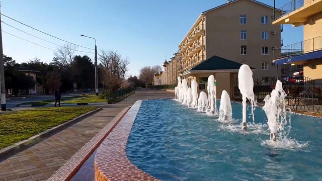 ЗАРАБОТАЛ ФОНТАН В АНАПЕ - УРААА ВЕСНА!!! О ЦВЕТЕНИИ БЕРЕЗЫ - 4к смотреть онлайн