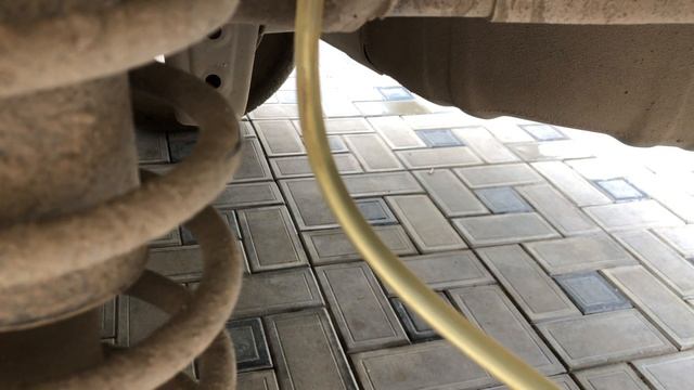 Как одному прокачать тормозную систему , TOYOTA VISTA ARDEO смотреть онлайн