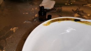 Йод очищает позолоту с фарфора, стекла, керамики