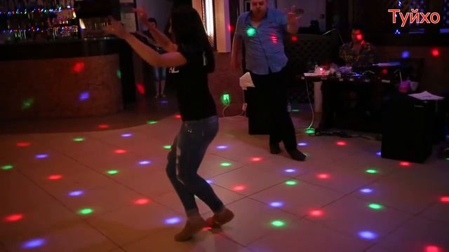 "Лезгинка" дар суруди точики, beautiful dance, ТАНЕЦ ОГОНЬ...!!!! смотреть онлайн