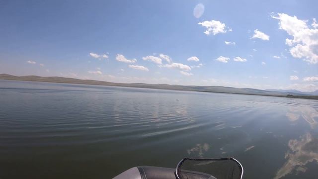 НЕРЕСТОВЫЙ ЗАПРЕТ ЗАКРЫТ! РЫБАЛКА С ЛОДКИ, ВОБЛЕР ЛОВИТ! смотреть онлайн