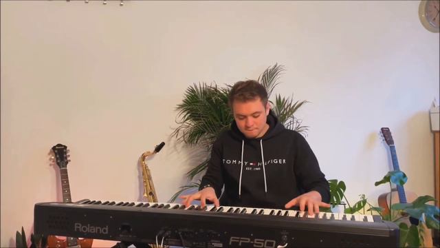 Mamma Mia - ABBA (piano cover) смотреть онлайн
