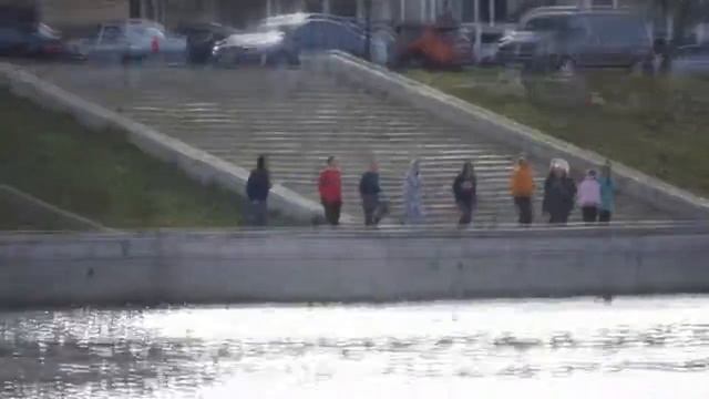 Урок физкультуры на свежем воздухе у реки смотреть онлайн
