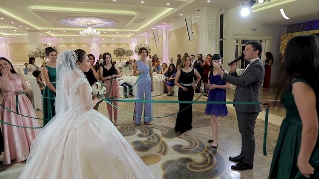 Очень необычное бросание букета невесты / Unusual throwing of the bride's bouquet (PRESTIGE 2019) смотреть онлайн