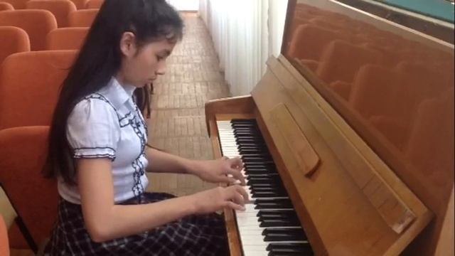 Моцарт,Хачатурян ( исп. Устинова Надежда-5 кл.) смотреть онлайн