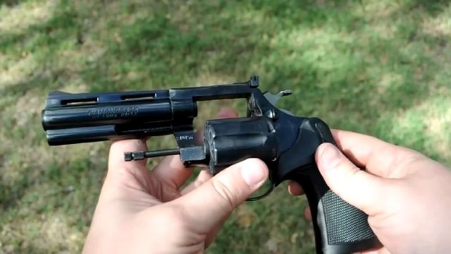 Shooting: Colt Diamondback 22lr - a mini Python смотреть онлайн