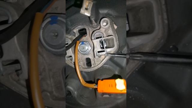 Замена подушки безопасности Лада Приора.