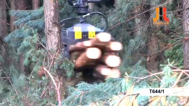 Прицеп-лесовоз с манипулятором Pronar