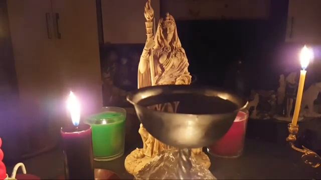 В МИР ГЕКАТЫ ТРИВИИ. ЛЕКЦИЯ. ВЕДЬМИНА ИЗБА смотреть онлайн