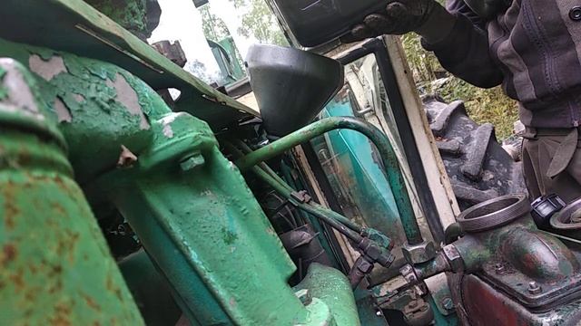 Заливка 100л масла в экскаватор ЮМЗ смотреть онлайн