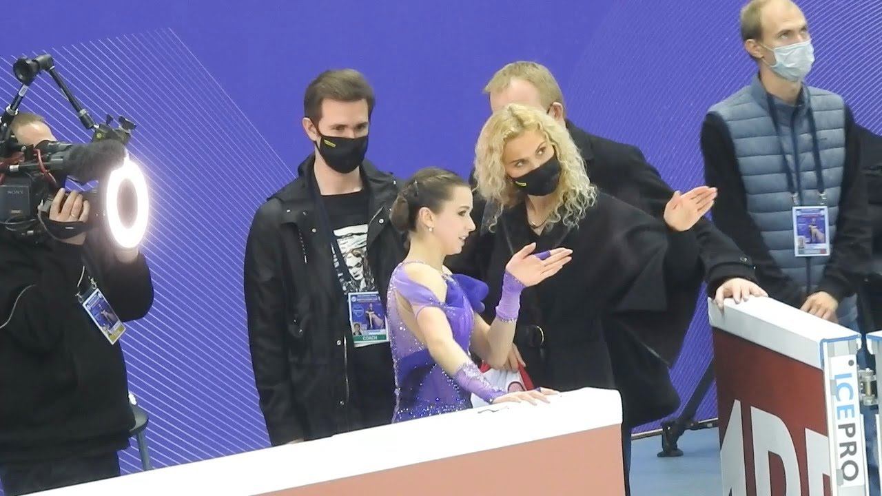 Реакция Тутберидзе на РЕКОРД Камилы Валиевой в короткой программе, Гран-при Ростелеком 2021 смотреть онлайн