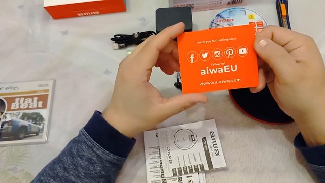 ASMR - Unboxing portable Aiwa CD player смотреть онлайн