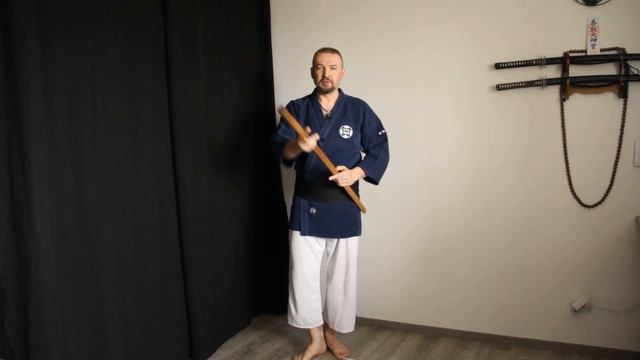 Тренировки в условиях карантина: извлечение меча смотреть онлайн