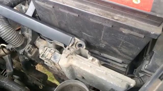 Causes why Engine RPM is Revving Up and Down At Idle In Park Or Stopped смотреть онлайн