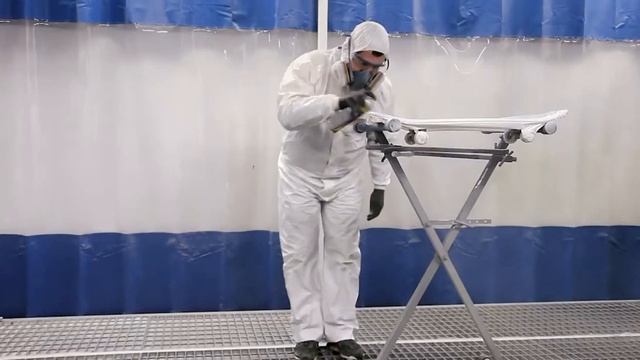 Красим скейт своими руками с помощью продукции Motip смотреть онлайн