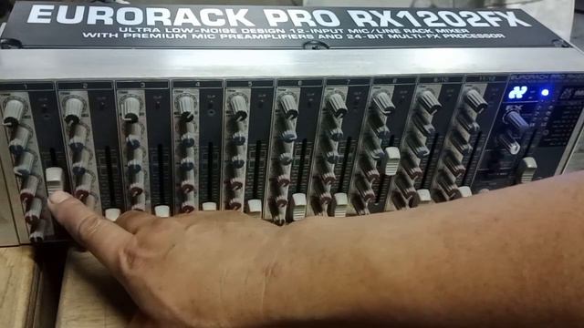 MIXER BEHRINGER EURORACK PRO RX 1202FX
