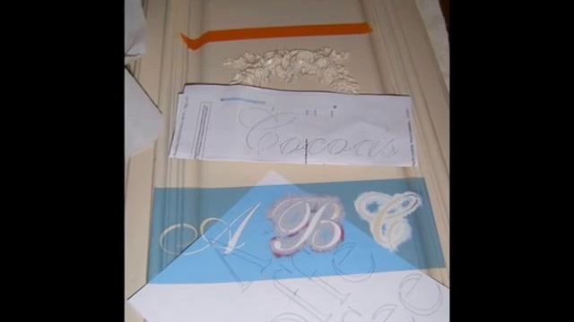 Винтажная табличка из дверцы старого шкафа смотреть онлайн