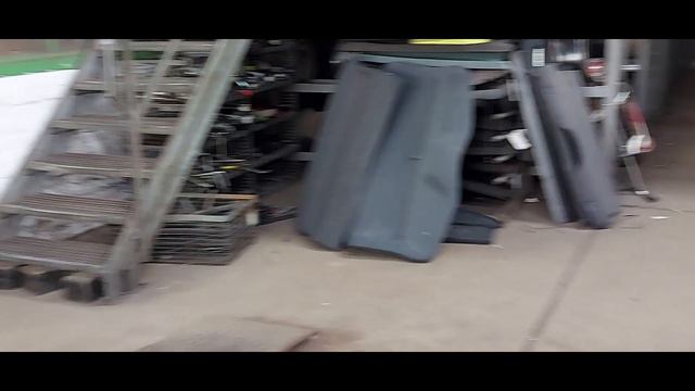 свалка машин/магазин дешёвых ковров/подготовка к пасхе 2 смотреть онлайн