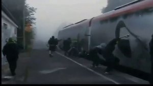 Как рисуют граффити на поездах в Германии!