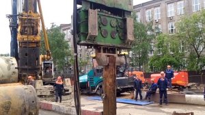 Демонтаж шпунта Ларсен -V вибропогружателем Ace