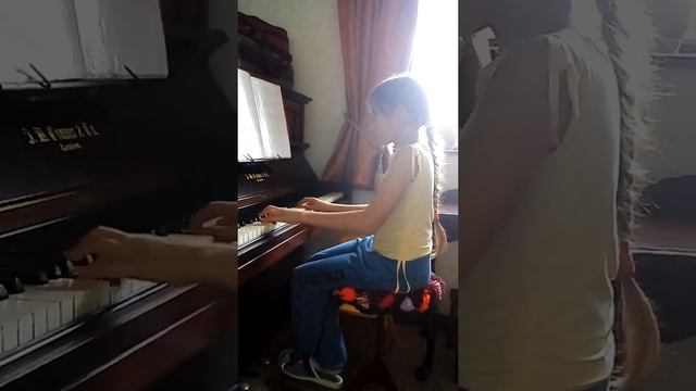 Чистые пруды исполняет Виктория 10 лет Pure Lakes (David Tuhmanov) by Victoria 10y.old смотреть онлайн