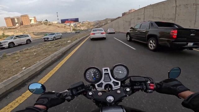 CB1100 RS Into Traffic Jam [RAW Onboard]