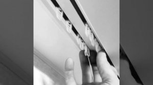 Крючки на еврокарнизе