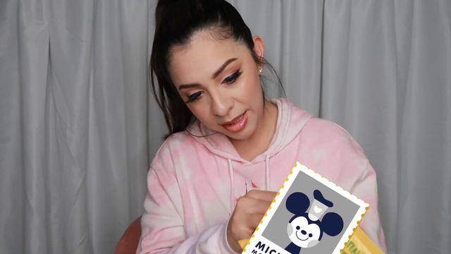 Opening Magic Mail from some Pals! | Erika DeOcampo смотреть онлайн