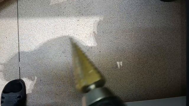 Не покупай это на Озоне. Ступенчатое сверло. смотреть онлайн