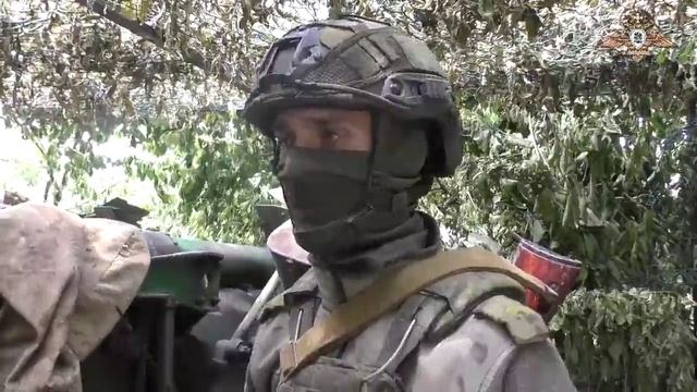 Артеллиристы 132 Бригады Уничтожают Пехоту Противника В Нью-Йорке смотреть онлайн