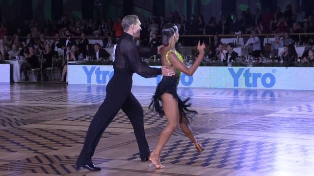 Troels Bager & Ina Jelyazkova | Samba | World Latin Cup XXV смотреть онлайн