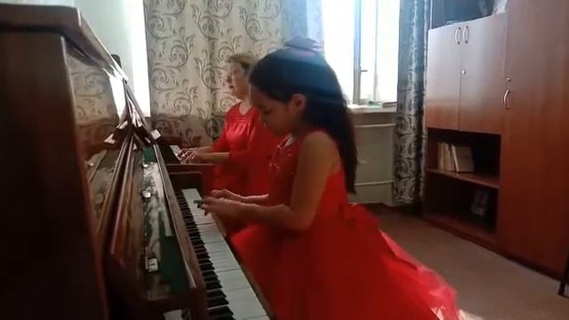 Мурат Томирис "Петушиная полька" смотреть онлайн
