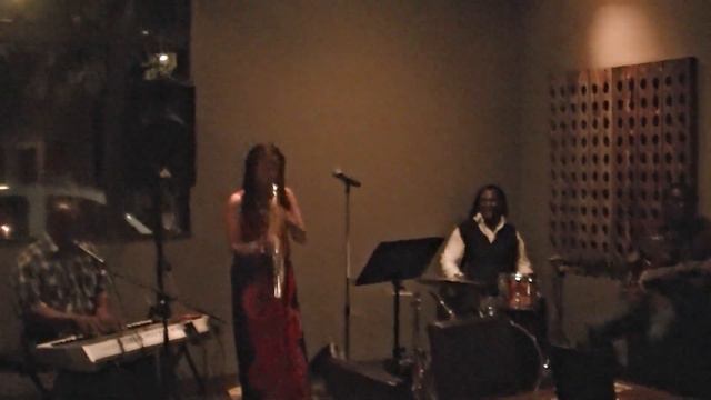 Joyce Spencer & Expressions ~ Soprano Sax Solo ~ Times Ten Cellars смотреть онлайн